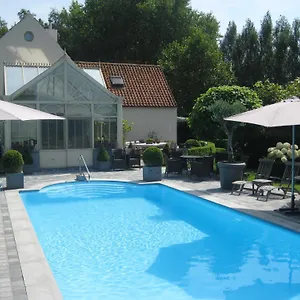 charmehotel-het-bloemenhof.bruges-hotels.info/